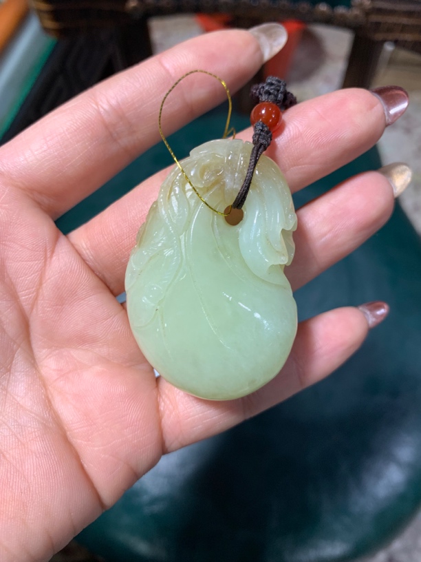 黄白老玉钱袋挂件老料