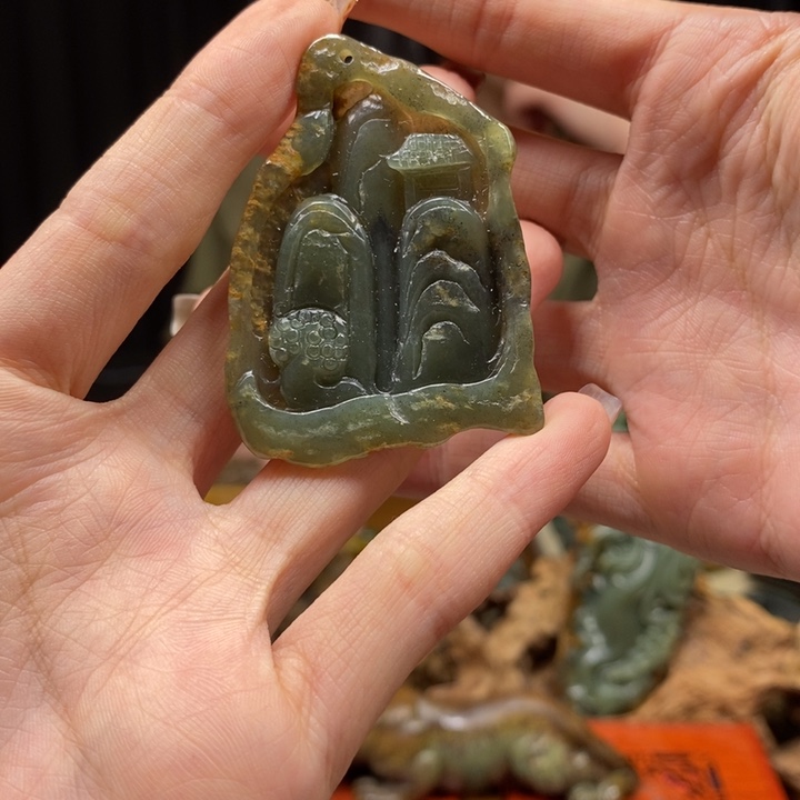 岫岩河磨玉（透闪石质玉）颈饰未镶嵌