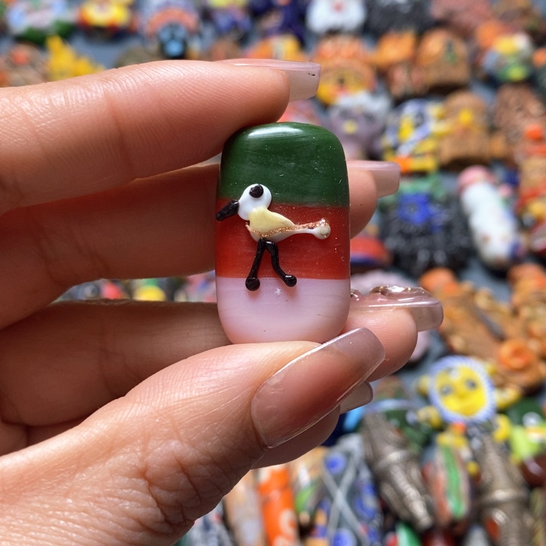 琉璃颈饰印度尼西亚鸟牌