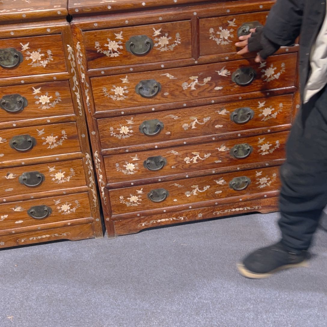 瓷片馨**景陶瓷艺术斗柜一对