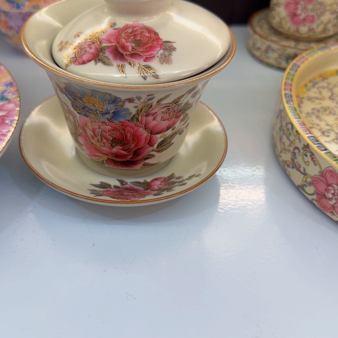 这些盖碗真好看！！！