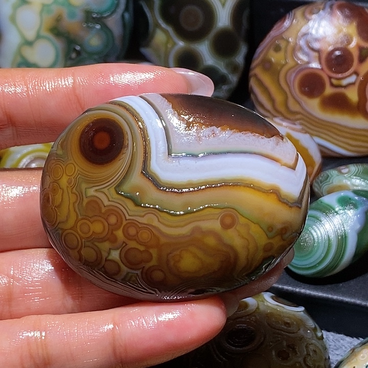 玛瑙/玉髓未镶嵌珠宝奇石35