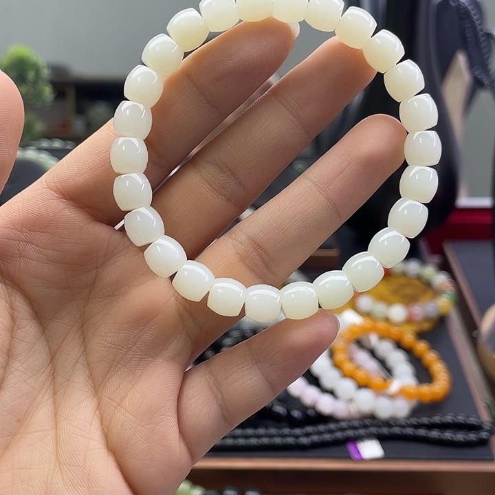 和田玉未镶嵌手串