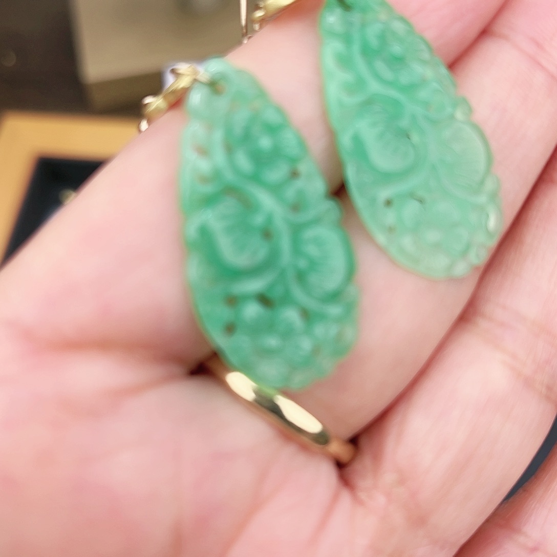 翡翠颈饰14K金镶嵌不