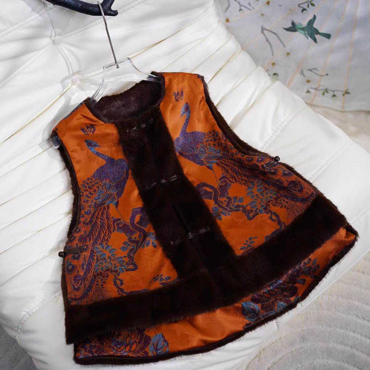 宽松型保暖民族风中国风冬季纽扣提花马夹工字型款