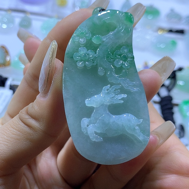 翡翠颈饰未镶嵌天然翡翠A货吊坠