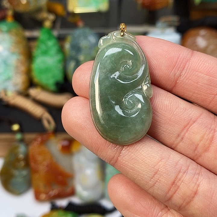 翡翠颈饰18K金镶嵌翡翠A货一物一证