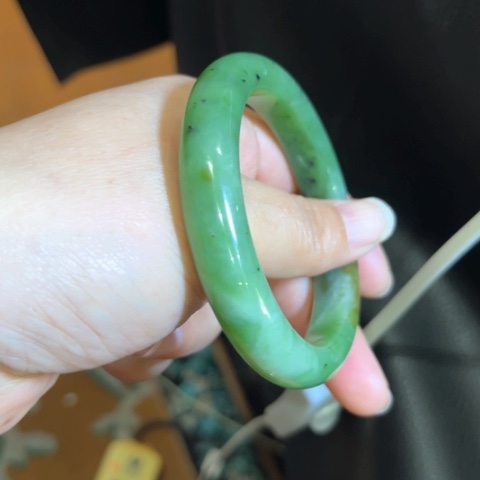 和田玉（碧玉）手镯未镶嵌