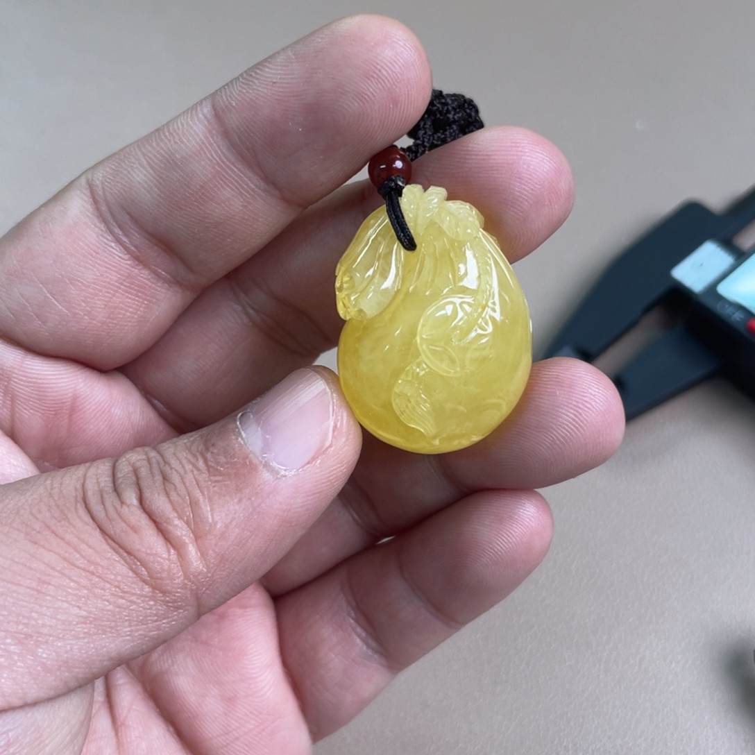 琥珀裸石未镶嵌05400000000