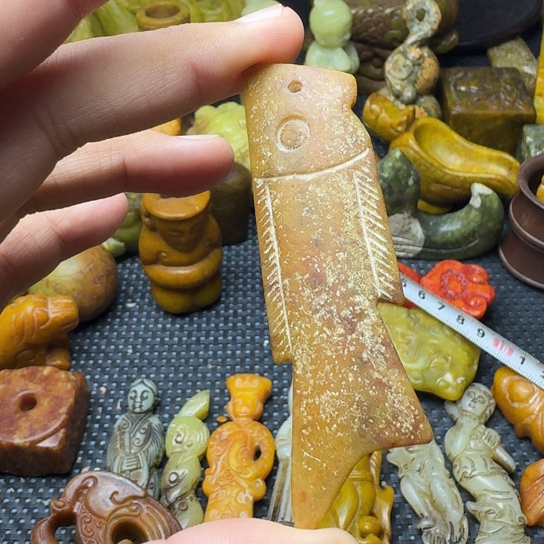 白玉菩提吊坠。。。