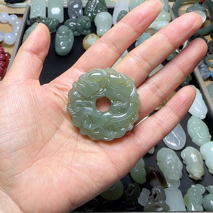 和田玉挂件未镶嵌