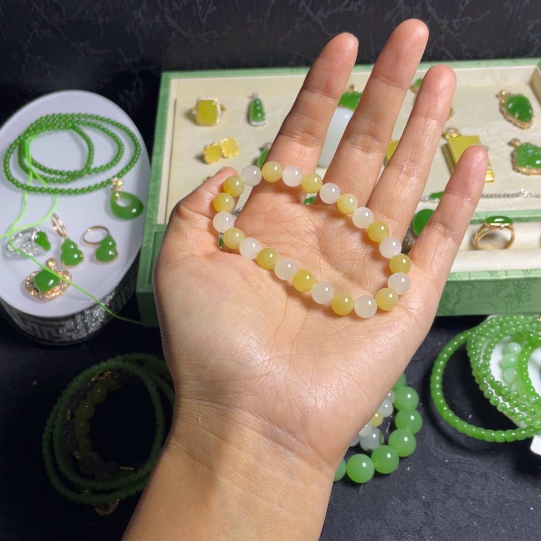 和田玉未镶嵌手串