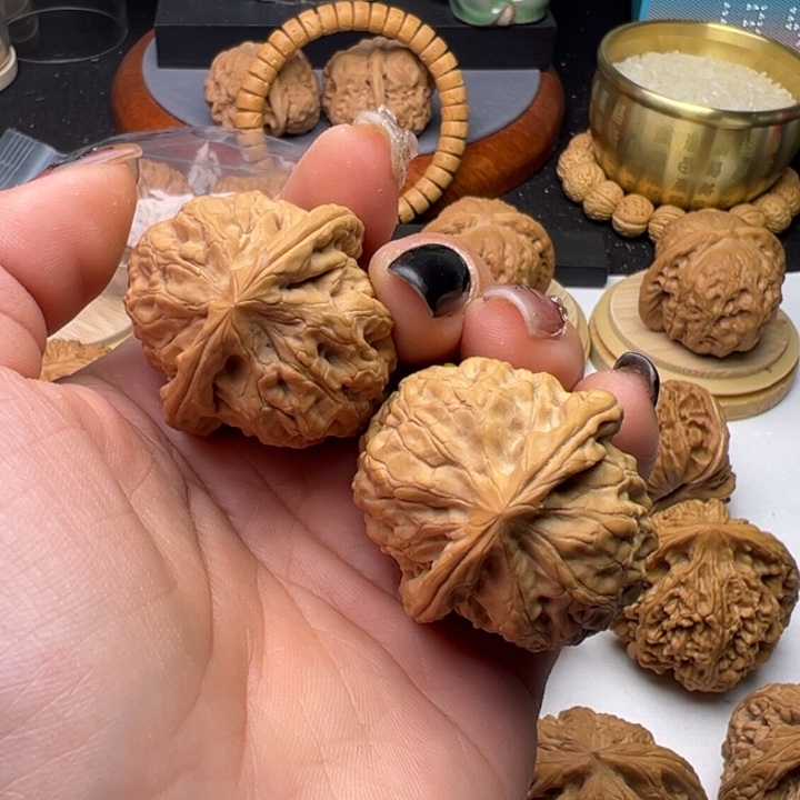 文玩核桃把件狮****玩霸王35