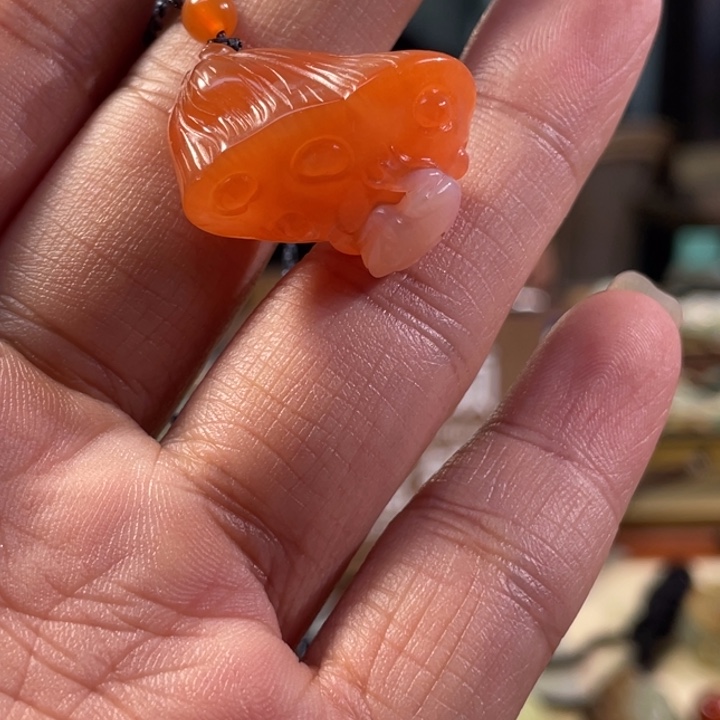 颈饰未镶嵌南红玛瑙