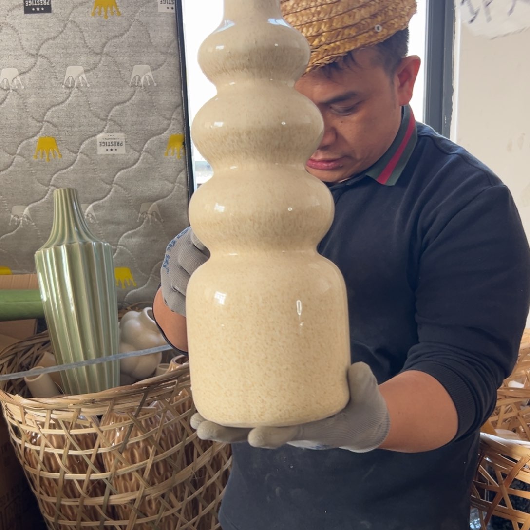 摆件89 号高中低温陶瓷工艺瓶（部分微瑕）