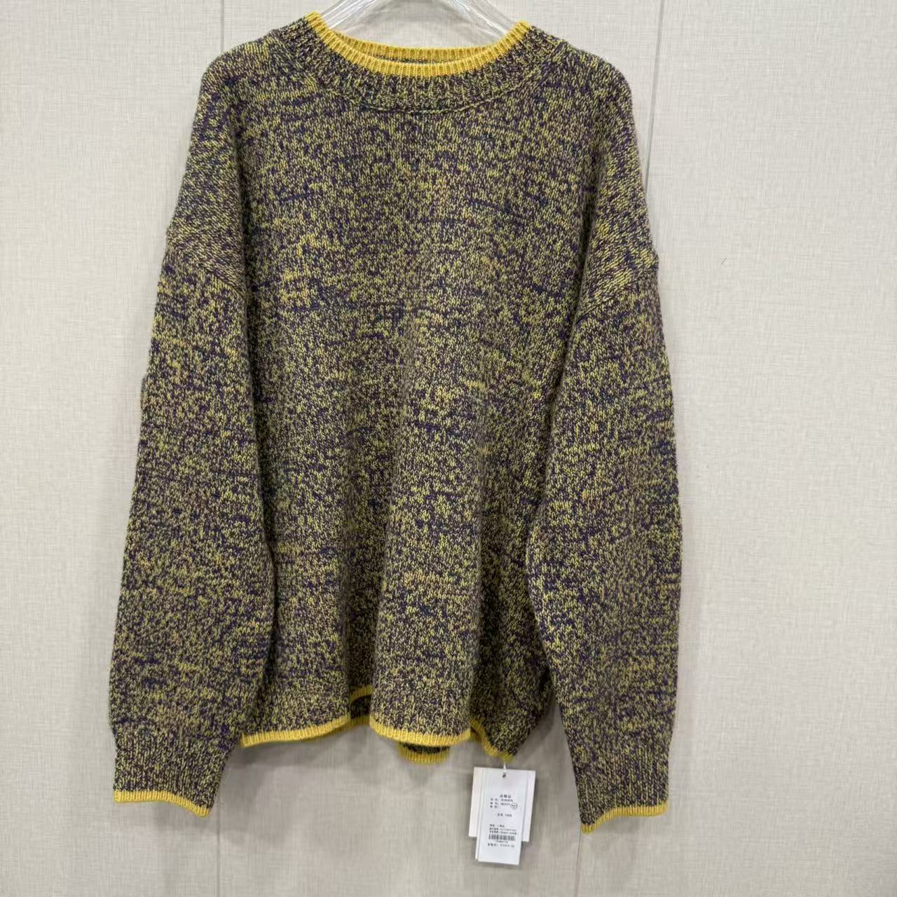 3633 黄边领口 扎染羊毛毛衣