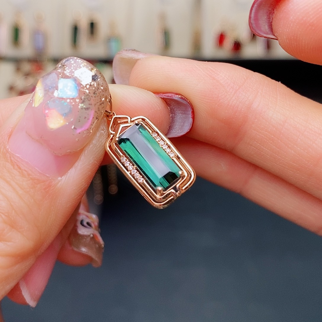 碧玺吊坠碧玺18K金镶嵌