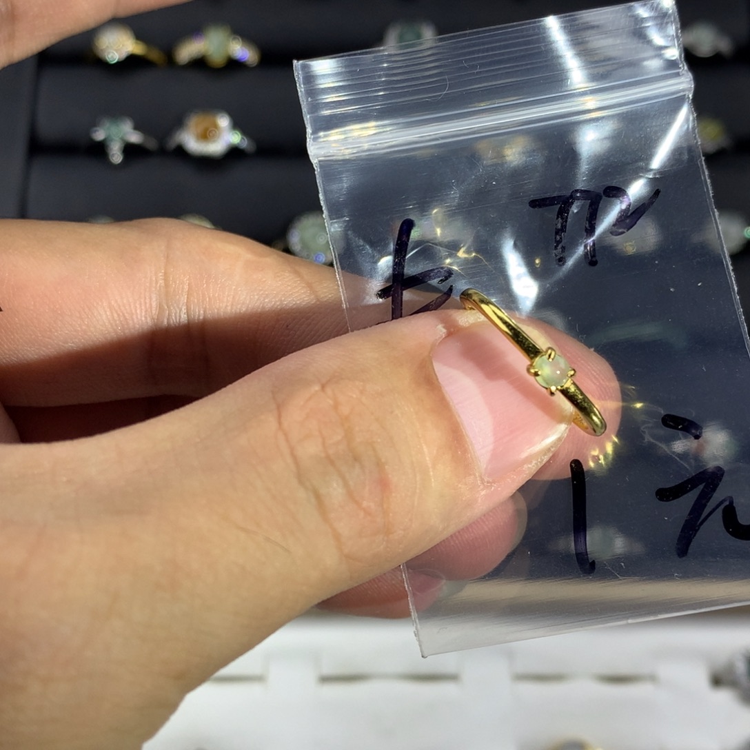 ༨***宝翡翠未镶嵌戒指772