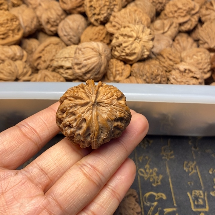 *****文玩核桃吊坠文玩核桃异形单只