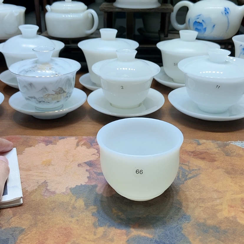 【闪购商品】这么早呀就在你楼下睡会觉呗哈