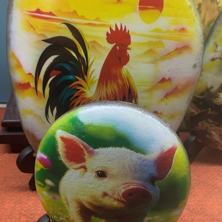 石材鸡摆件真美啊