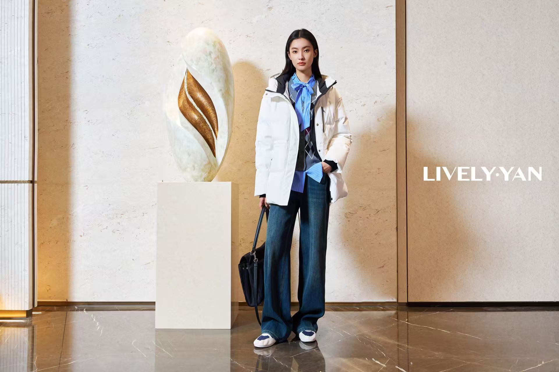 俪妍【LIVELY.YAN】25年冬季新款高腰加绒直筒牛仔裤休闲