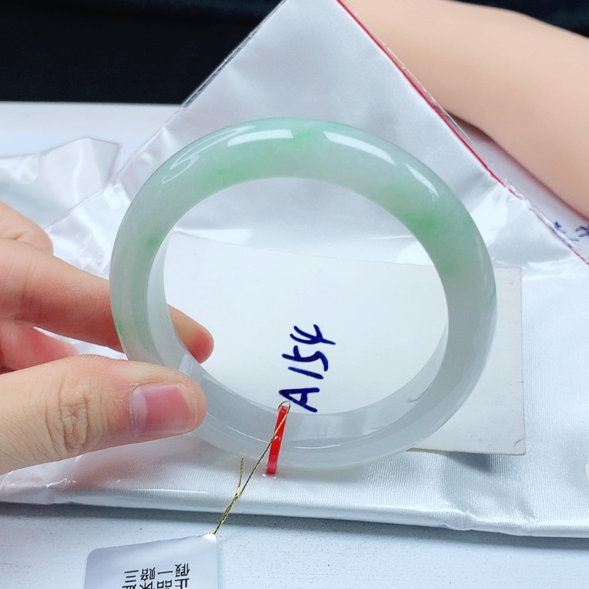 【闪购商品】翡翠手镯未镶嵌天然缅甸a货手镯56+