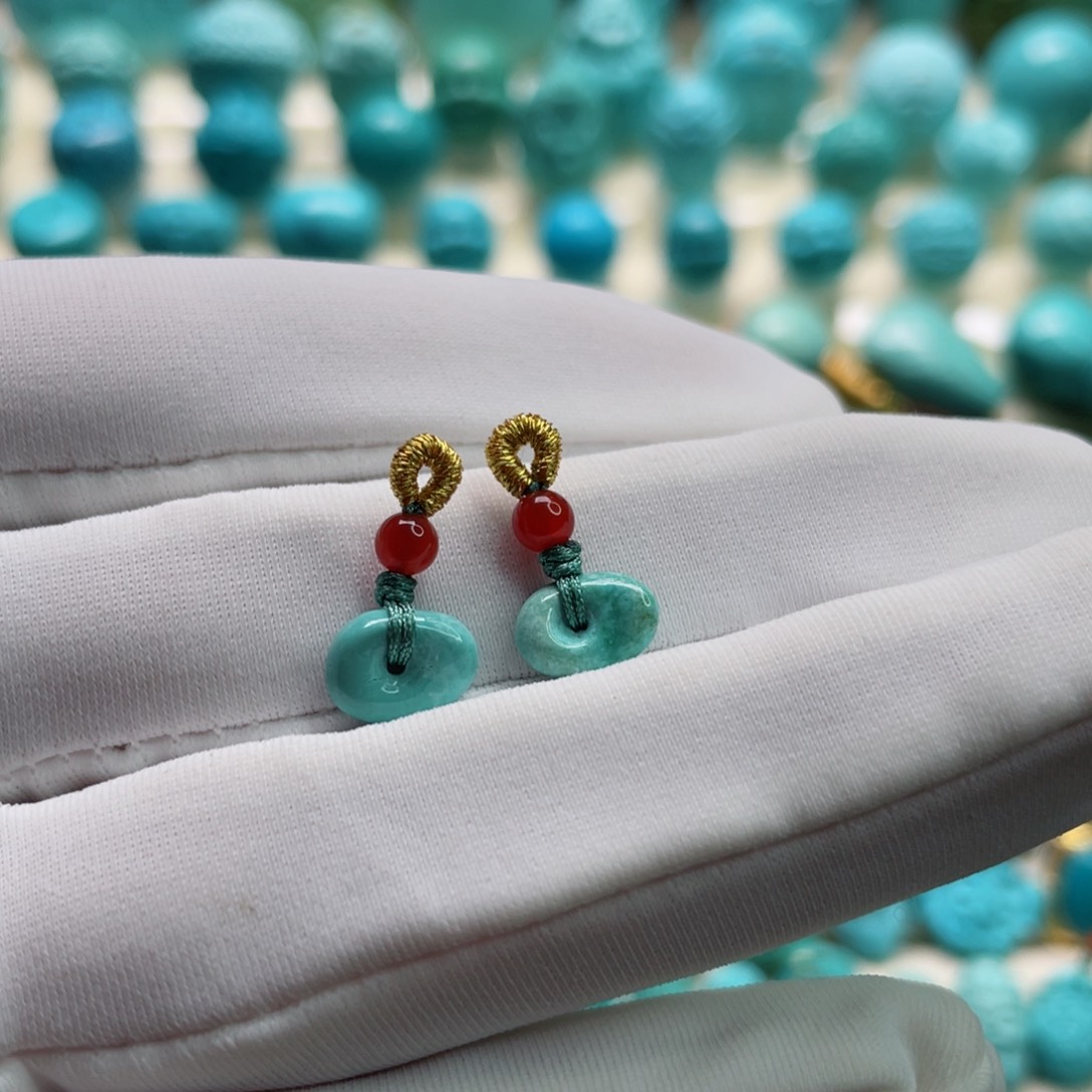 南红玛瑙颈饰未镶嵌