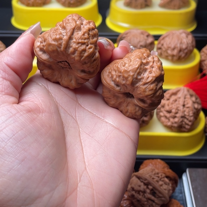 J***文玩核桃把件蛙蛙