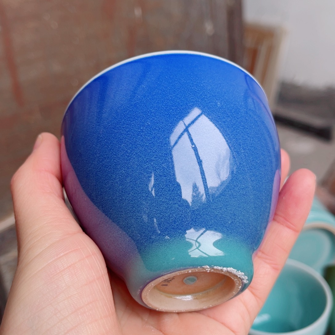 碗哈哈哈哈哈哈哈哈哈 