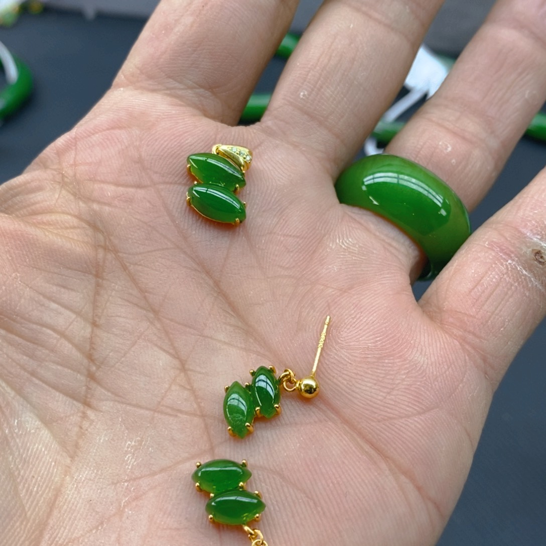 和田玉（碧玉）颈饰银S925镶嵌