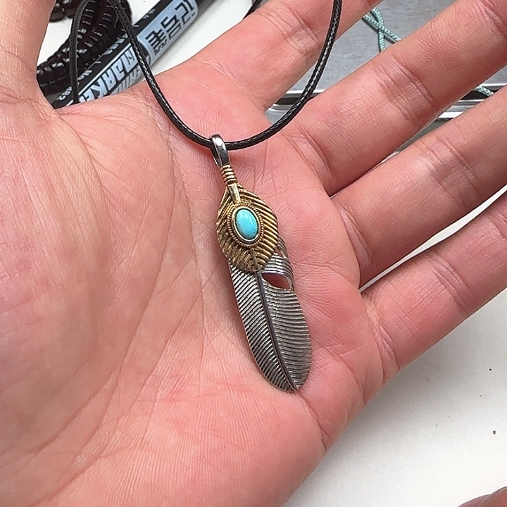 金刚菩提吊坠羽毛………………