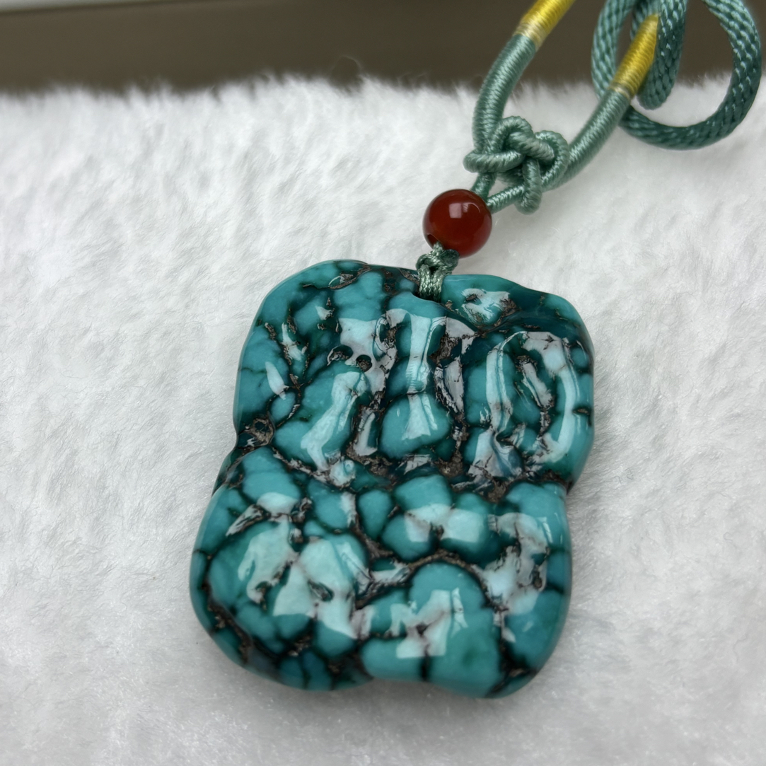湖北十堰原矿绿松石高瓷蓝绿牌子尺寸约30.8x38x7.2mm