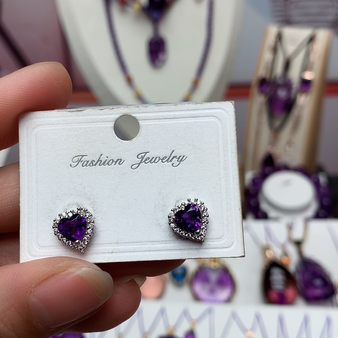 紫晶福利款耳钉银S925镶嵌