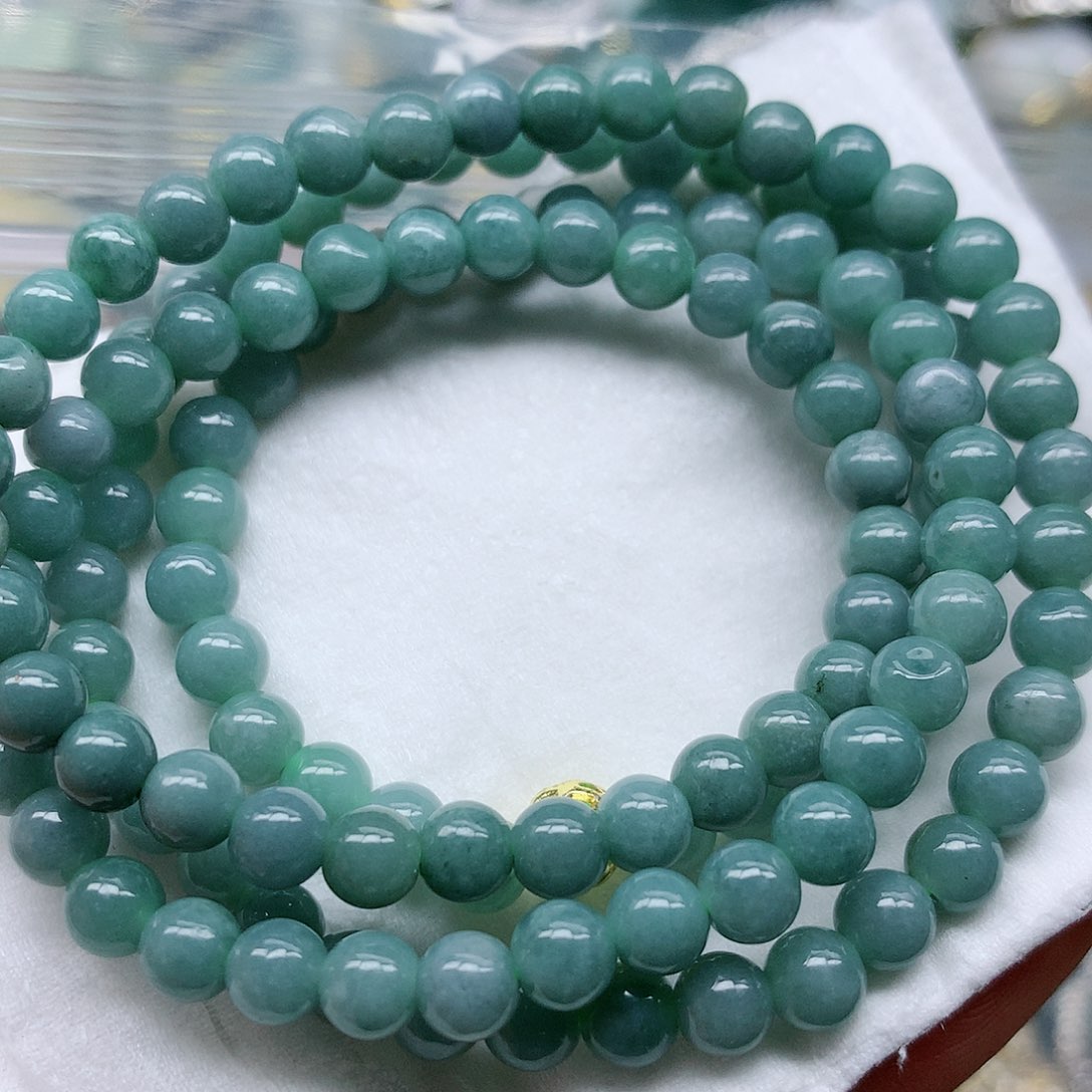 翡翠颈饰未镶嵌手串