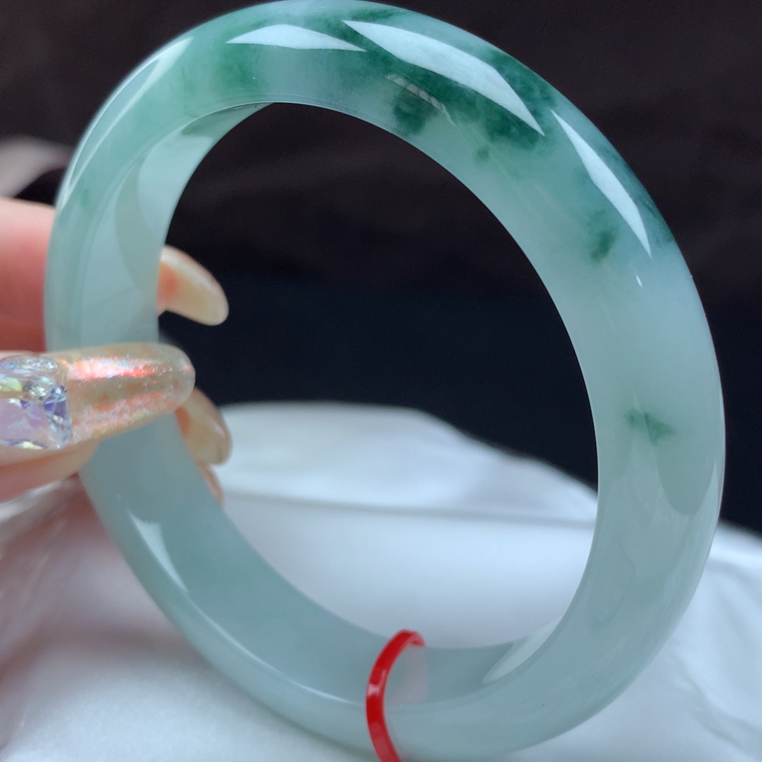 翡翠手镯未镶嵌96739，