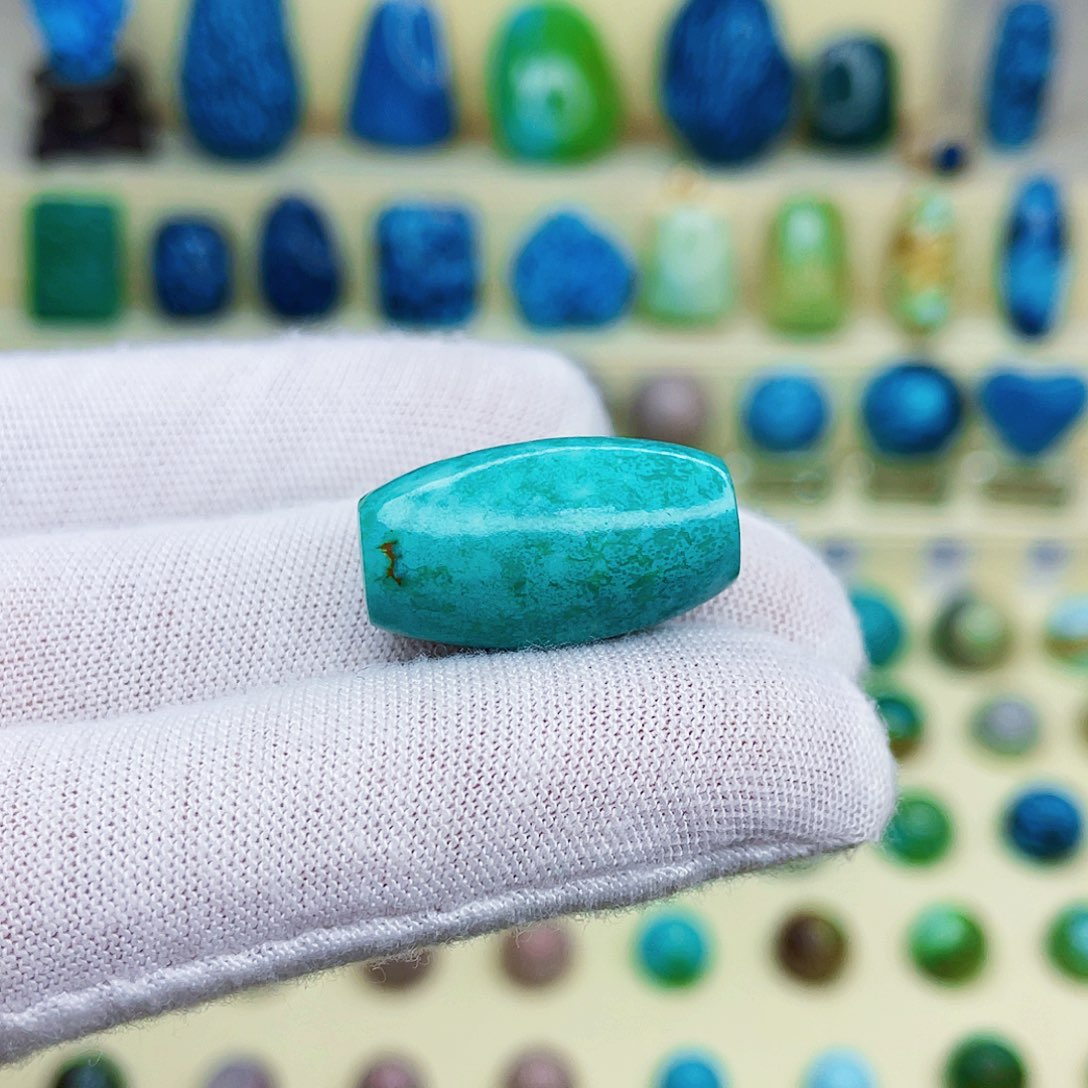 绿松石绿松石未镶嵌