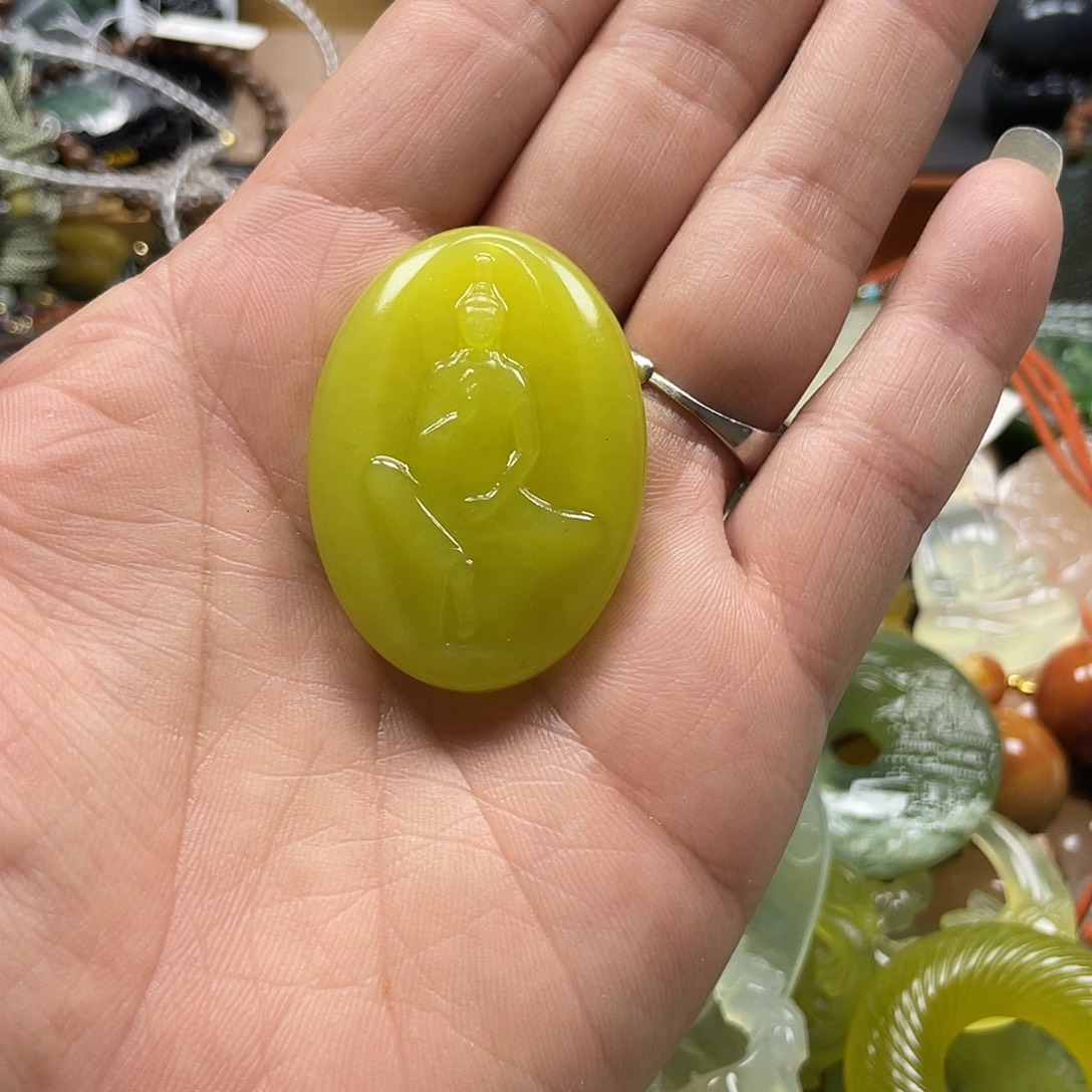 晴***空蛇纹石玉未镶嵌颈饰