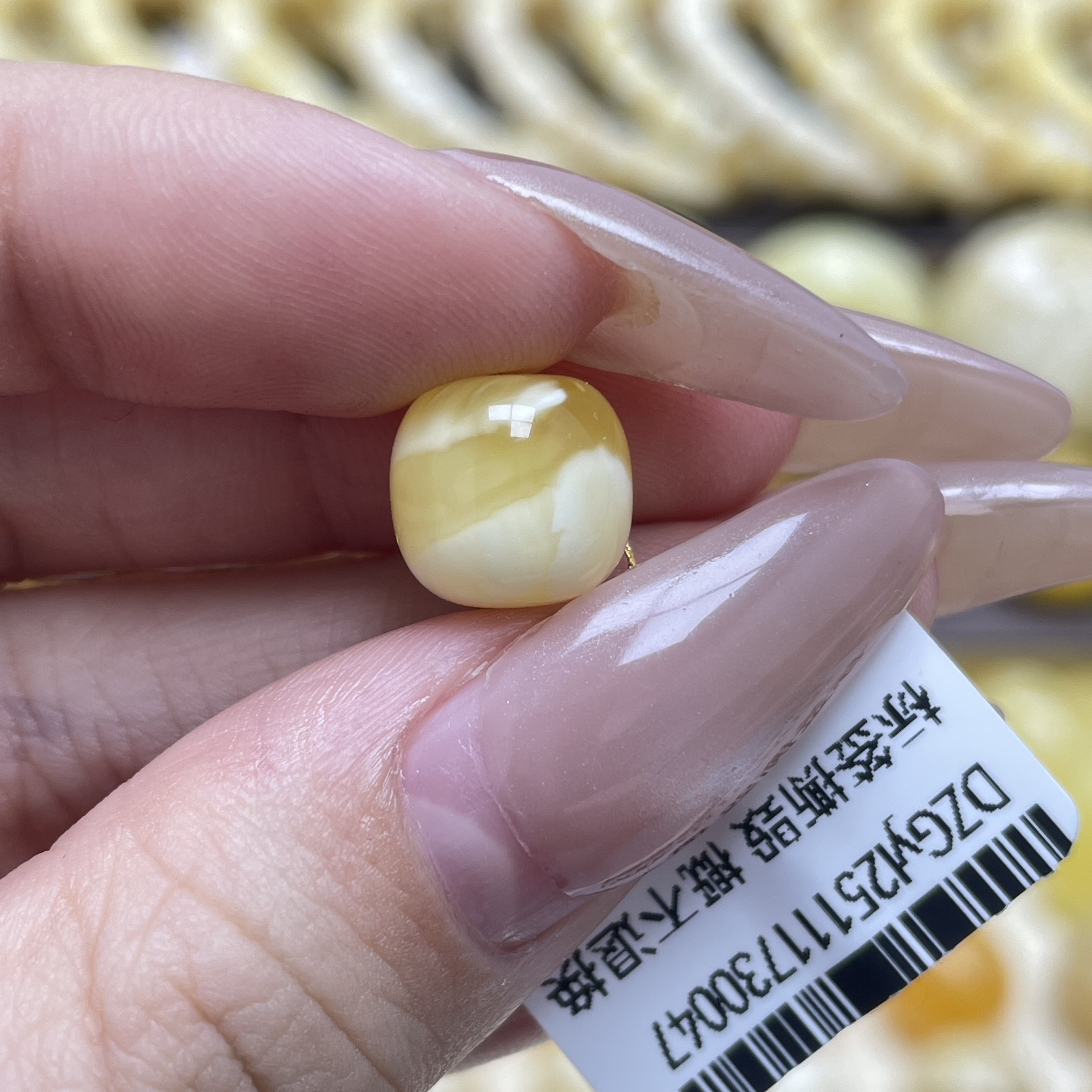 段掌柜臻选·10.1*9.6mm天然原矿蜜蜡俄料妖花白溶洞老型