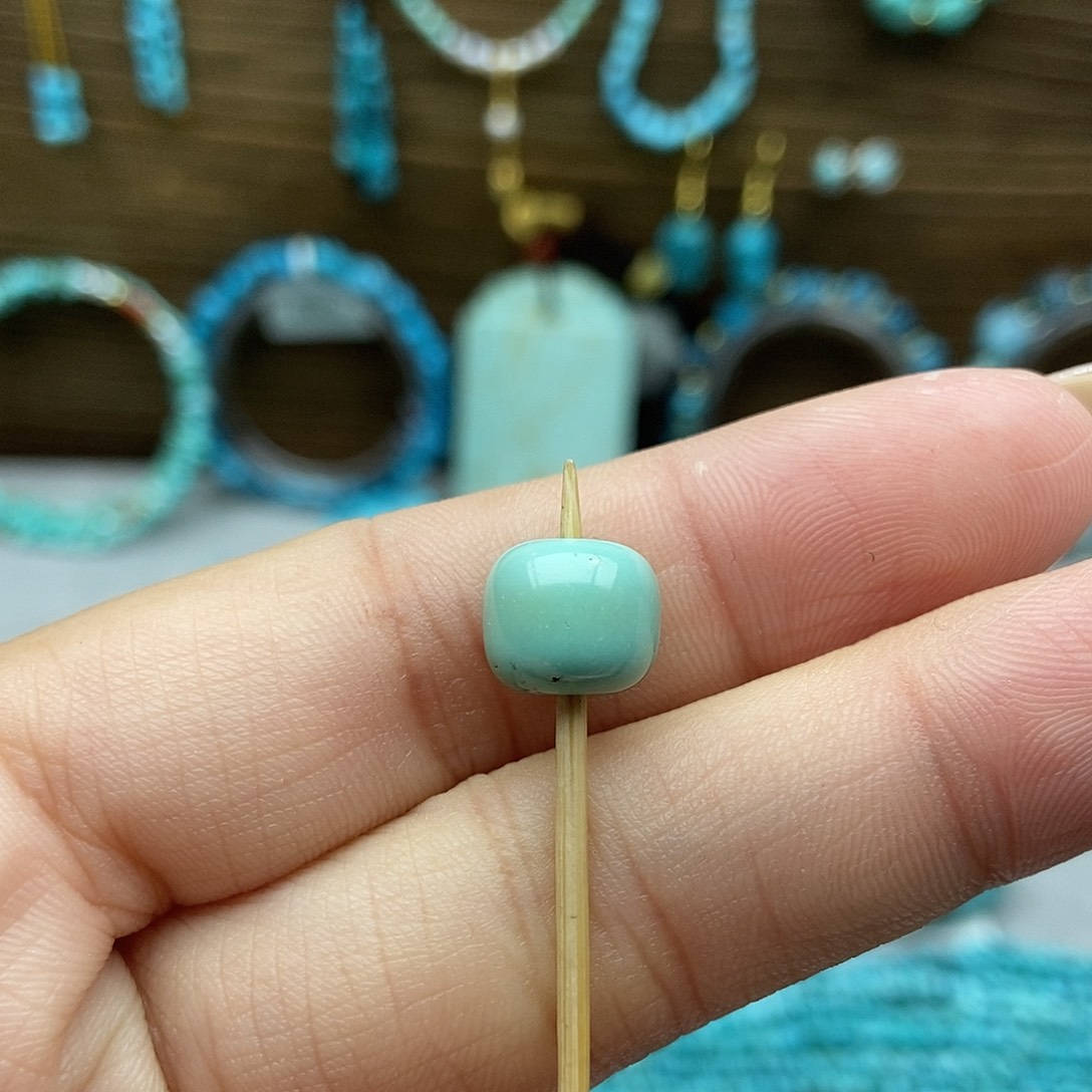 绿松石未镶嵌老型珠卡9.5