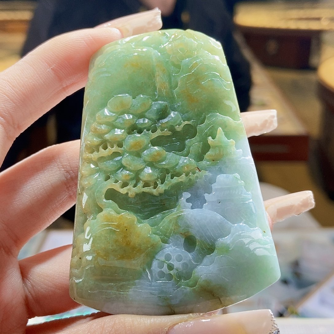 翡翠颈饰未镶嵌翡翠m