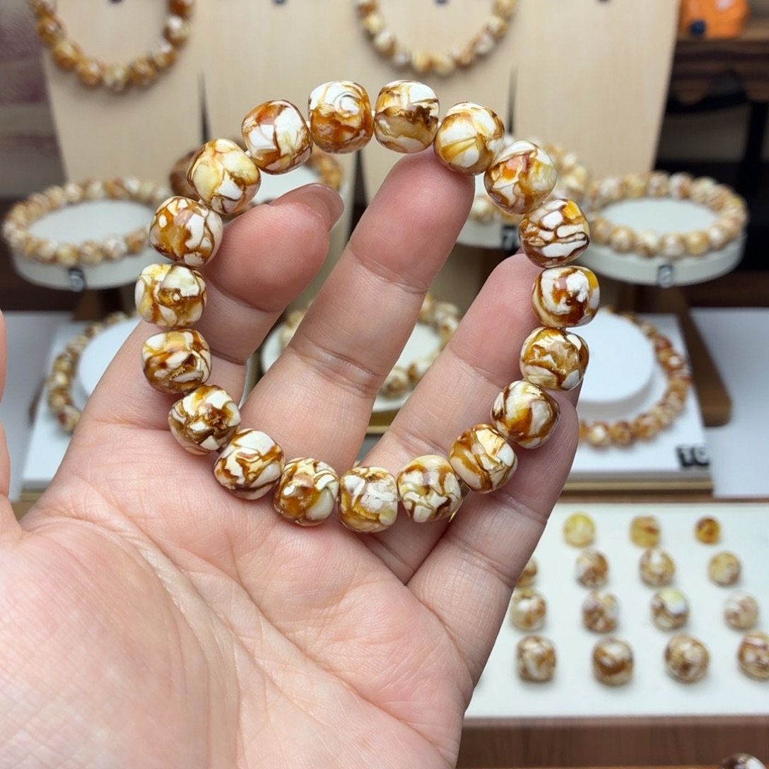 11mm沁色精工老型手串一条