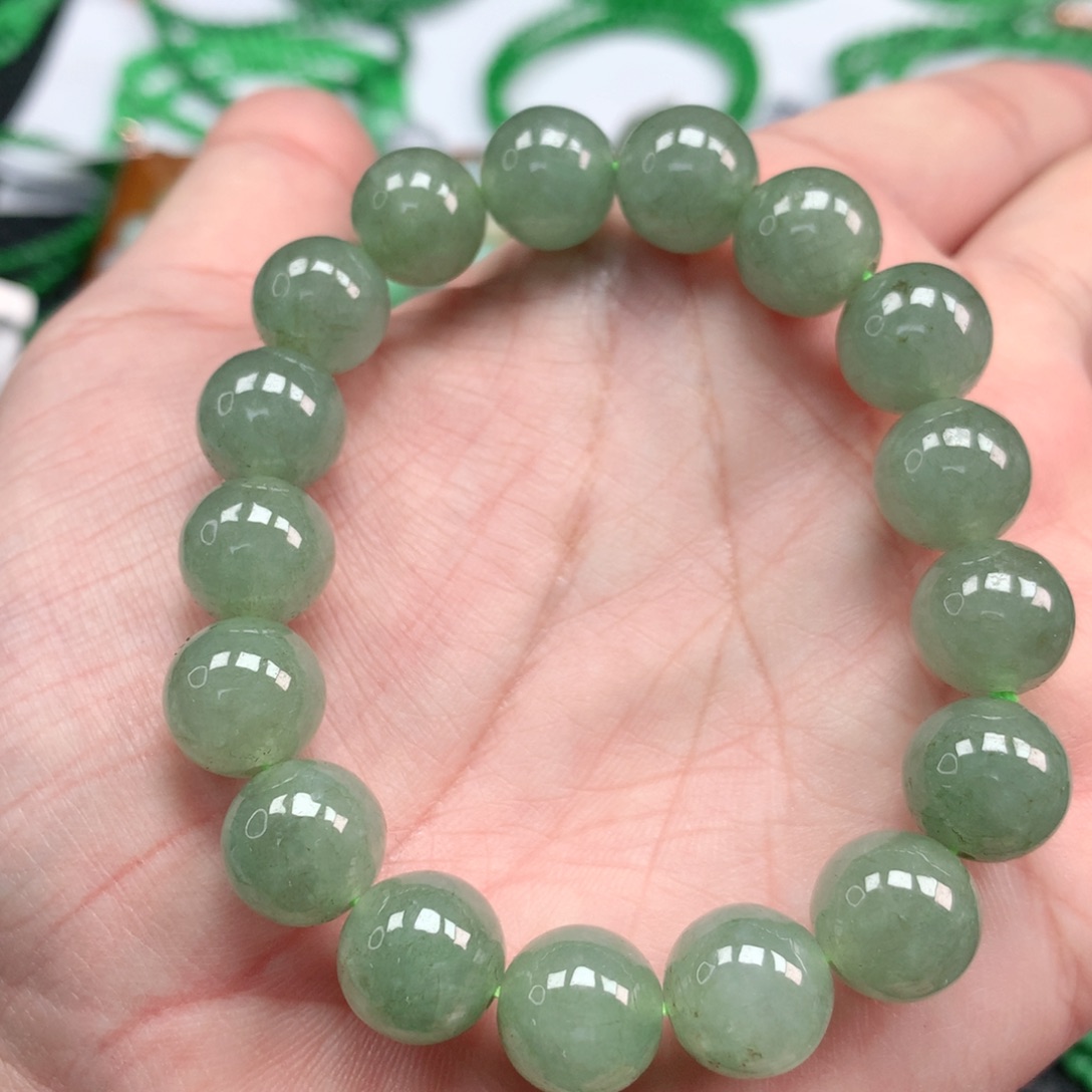 翡翠手链未镶嵌翡翠