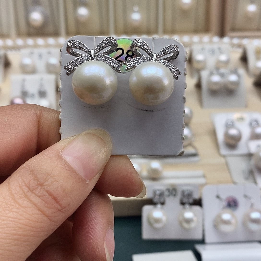 冷***知颈饰淡水珍珠银S925镶嵌