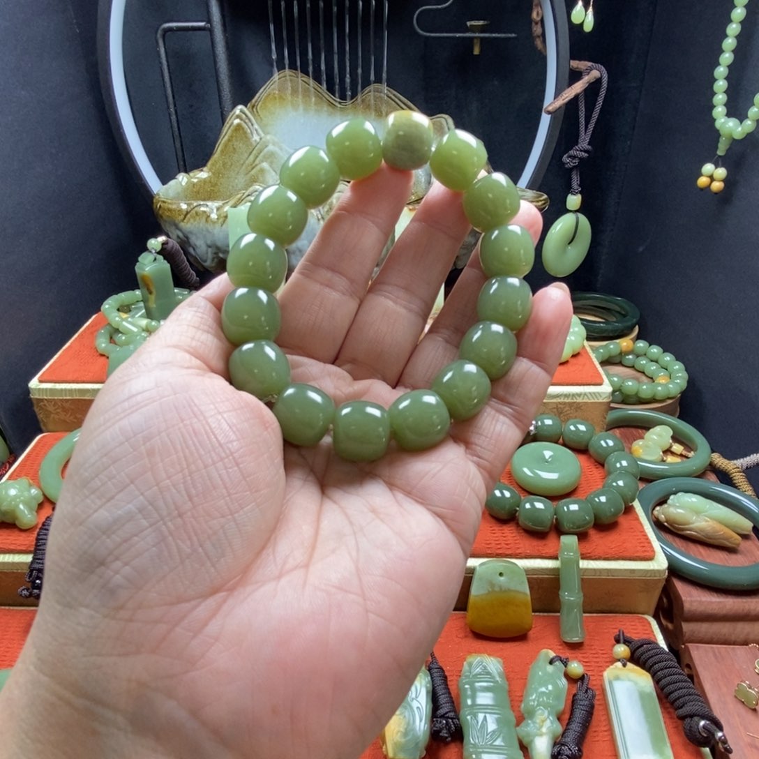 岫岩河磨玉（透闪石质玉）手串未镶嵌兄*连