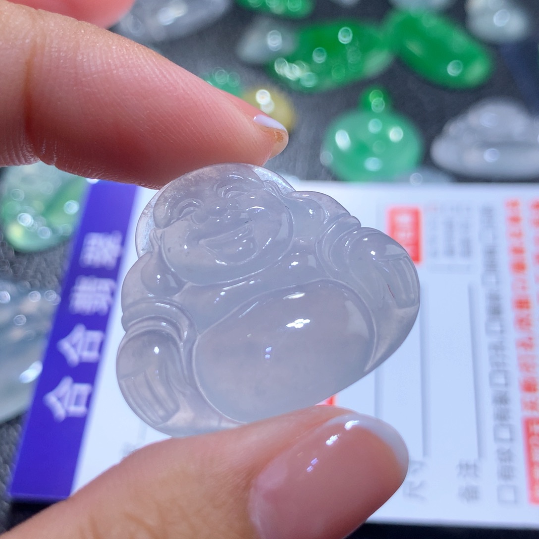 翡翠未镶嵌颈饰缅甸