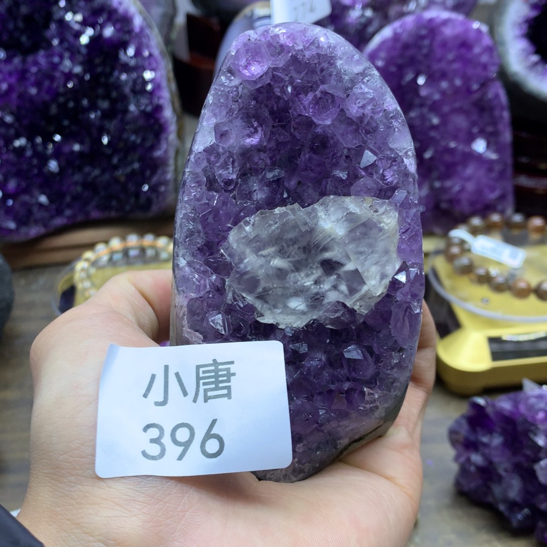 紫晶大型摆件（非配饰）未镶嵌