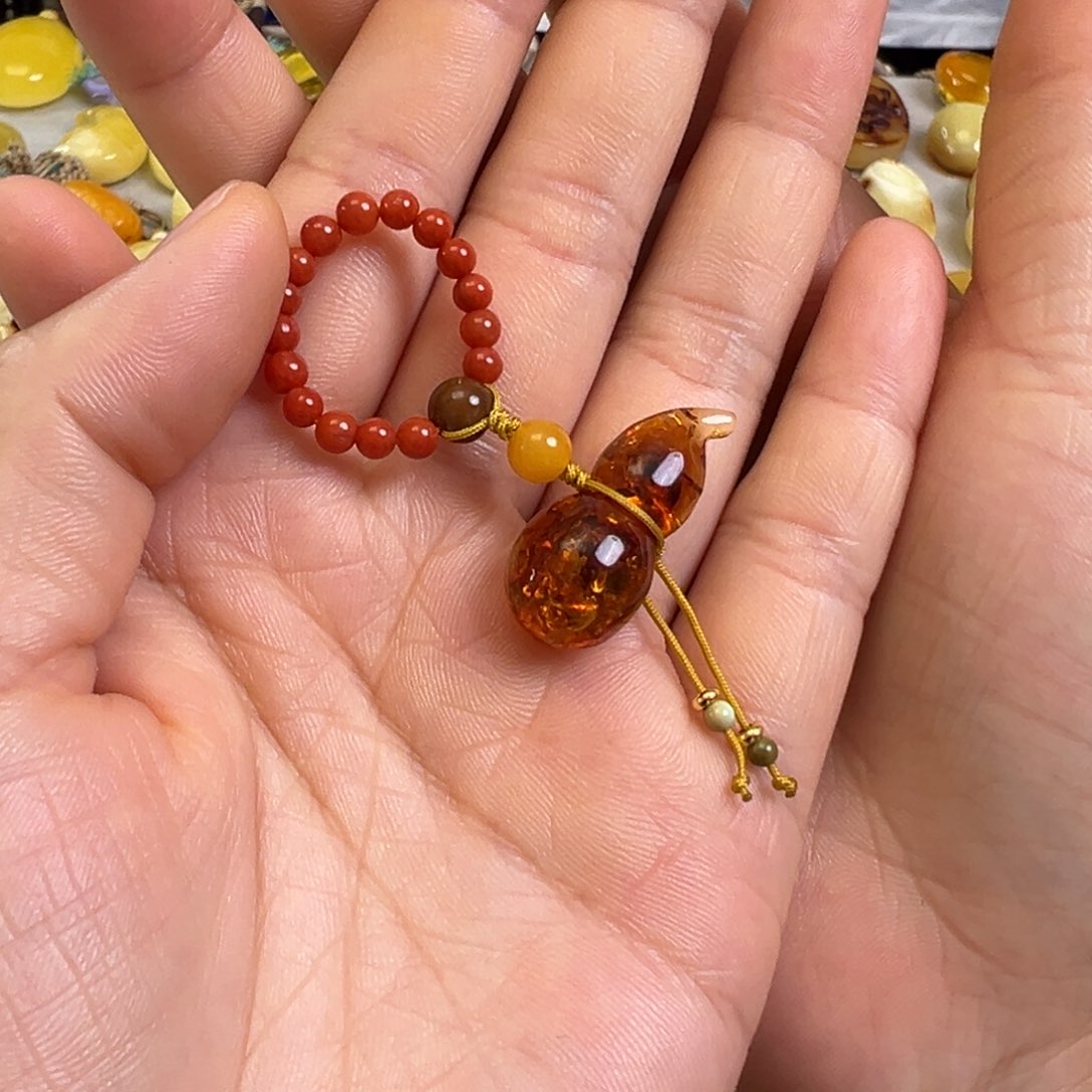 琥珀裸石未镶嵌琥珀
