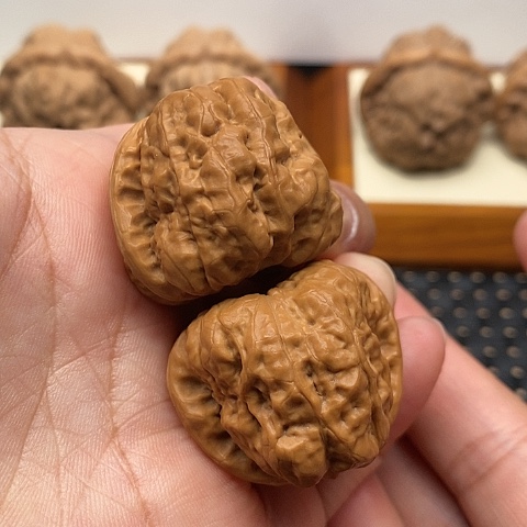 文玩核桃吊坠边34 左右