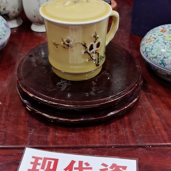 用***3陶景德镇市现代陶瓷工艺品